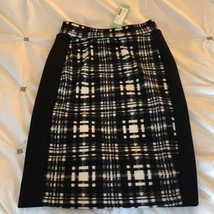 Black and White Textured Knit Pencil Skirt